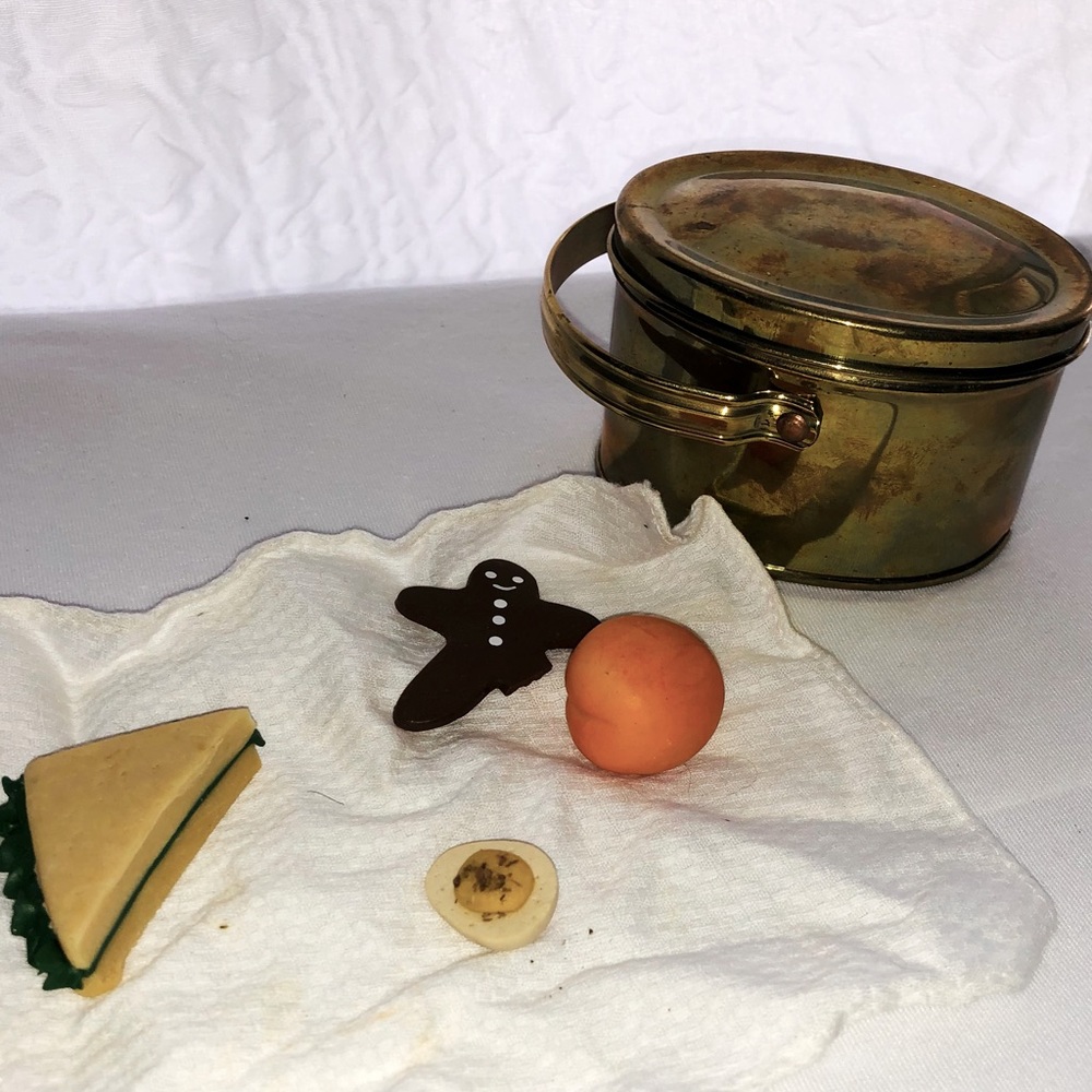American Girl Samantha lunch set